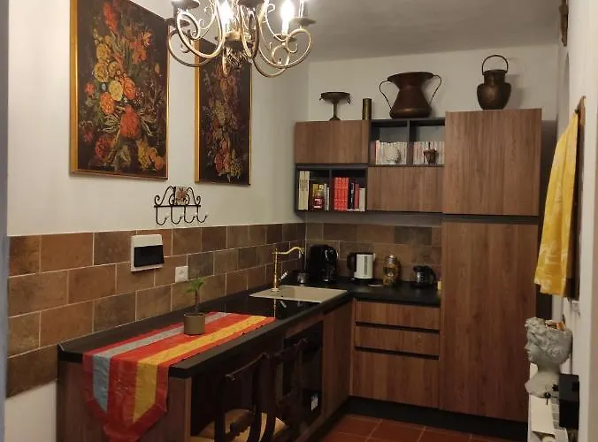 Πανσιόν B & V E Restaurant 3*