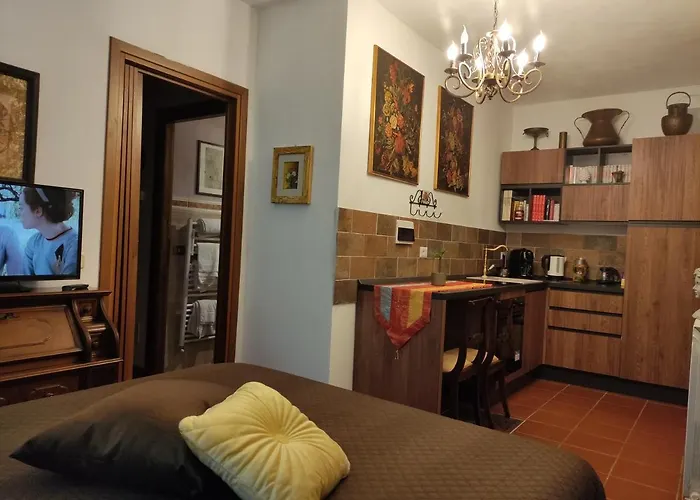 Πανσιόν B & V E Restaurant Montemerano