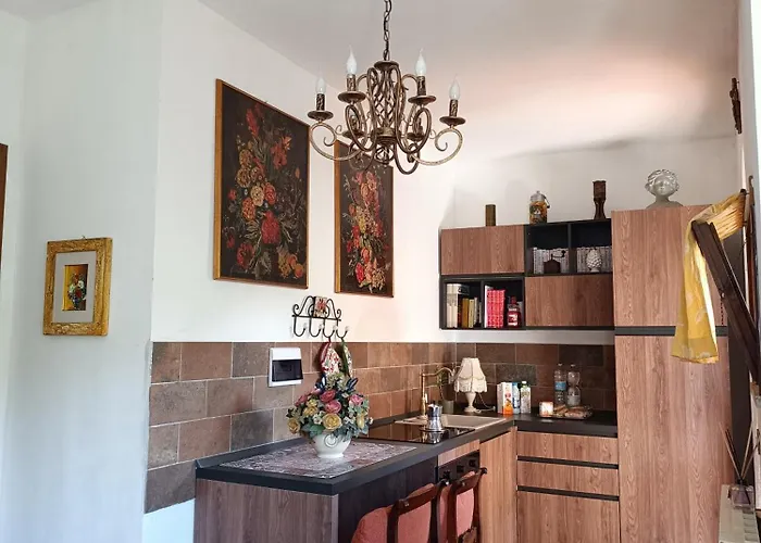 Πανσιόν B & V E Restaurant Montemerano